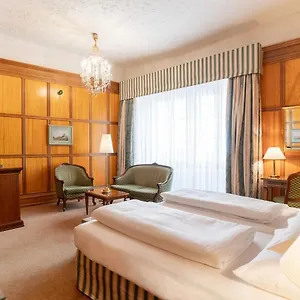 König Von Ungarn Hotell