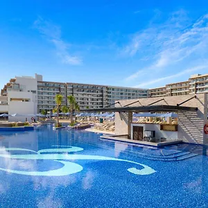 https://royalton-splash-riviera-cancun-an-autograph-collection.quintano-roohotels.com