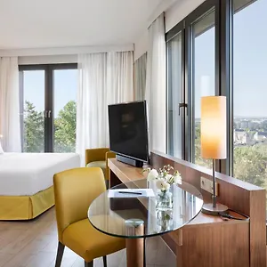 **** Ξενοδοχείο Melia Λουξεμβούργο
