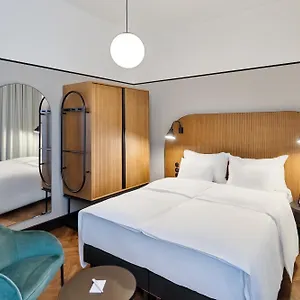 Astoria Vienna, Curio Collection By Hilton **** Viyana