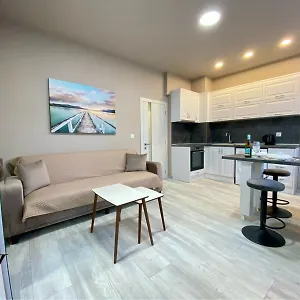 https://nj-luxury-rooms-and-suites.varna-hotels.com