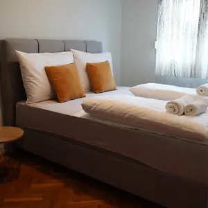 https://apartments-villa-marta.in-istria.net
