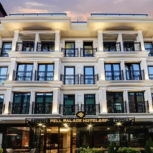 ** Hotel Pell Palace & Turcia