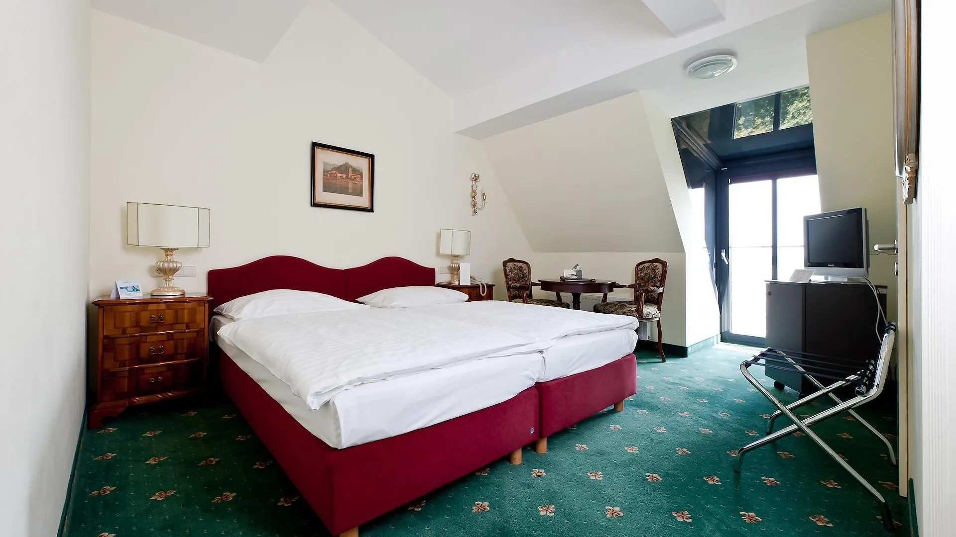 וינה Hotel Regina 4*,