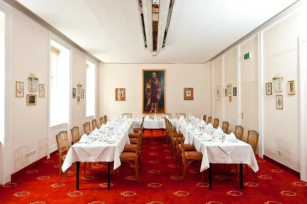 וינה Hotel Regina 4*,  אוסטריה