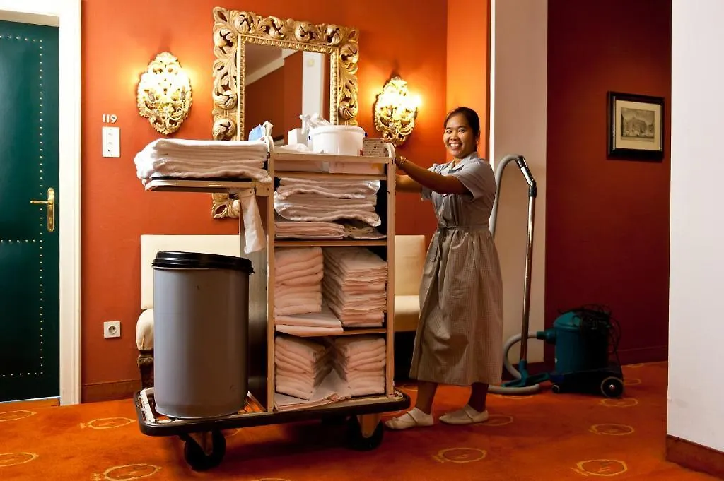 וינה Hotel Regina