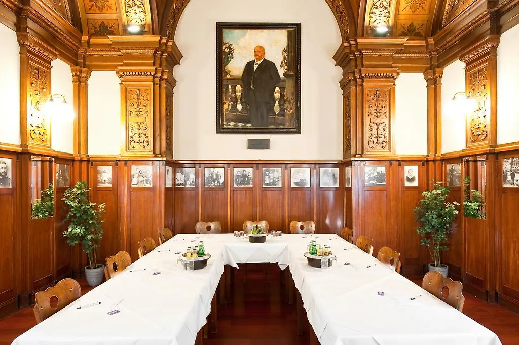Hotel Regina Vienna 4*,